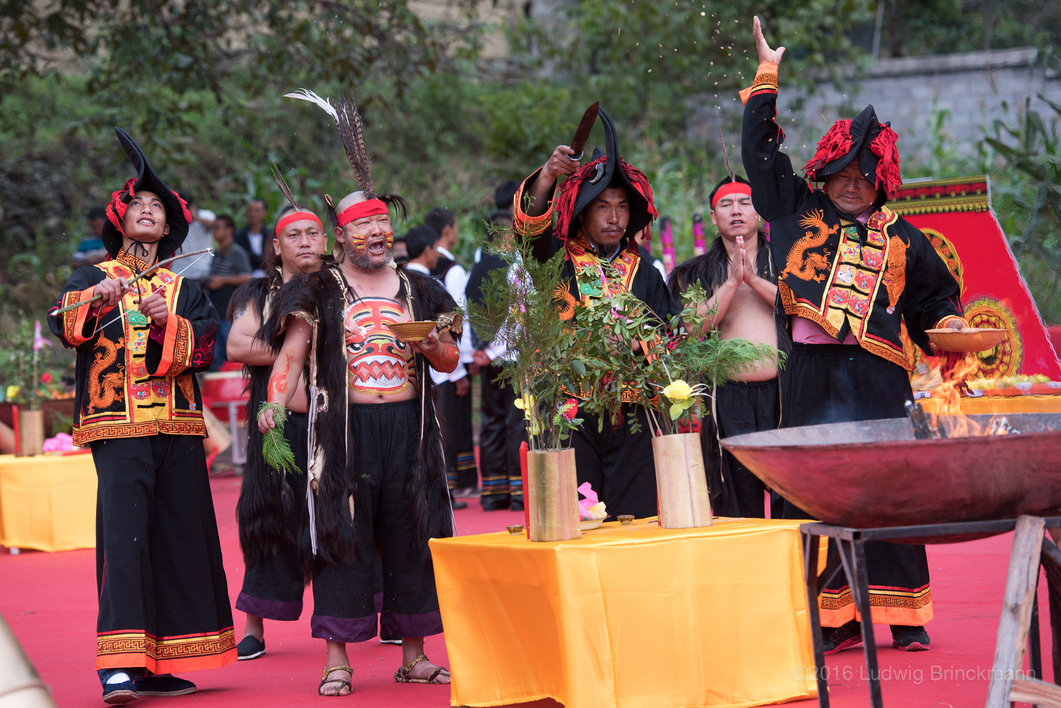 Picture: A newly invented culture festival related to the walnut harvest in Yangbi county.