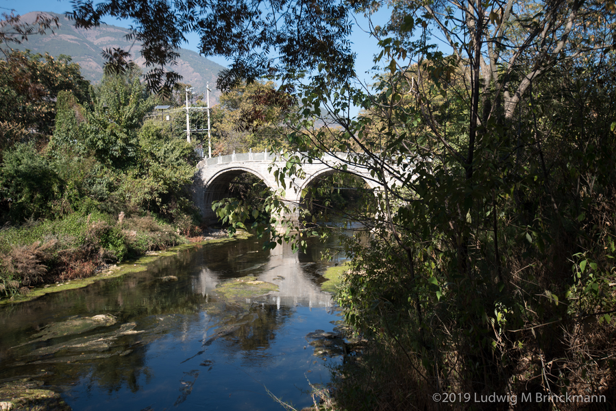 Picture: Ming dynasty bridge of the Miju River.