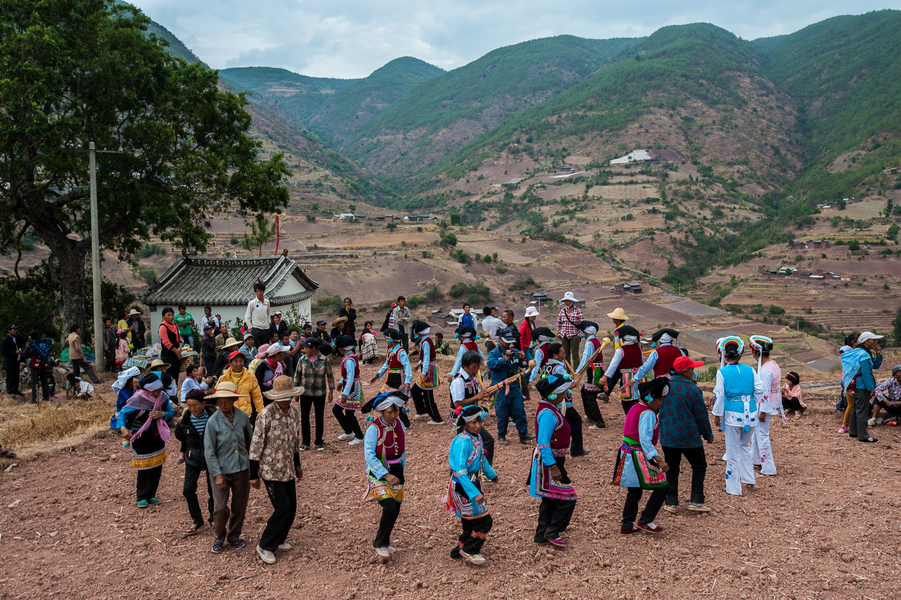 Picture: The Yi in the southern part of Dali have a special Dance and Song Festival.