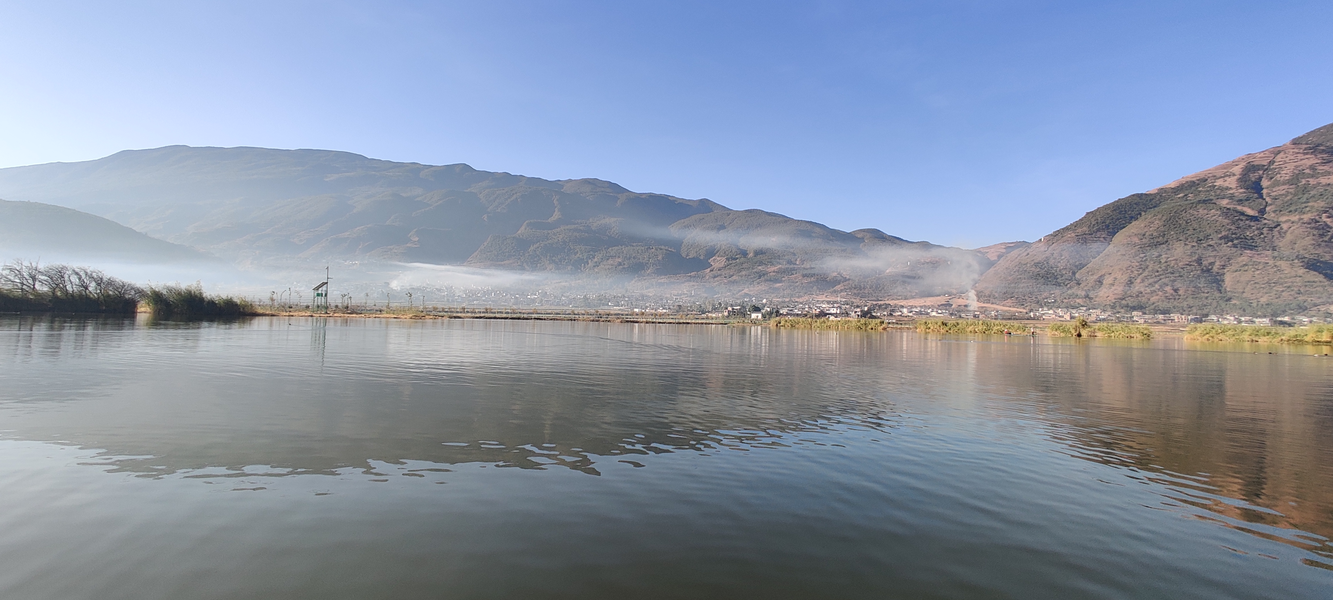 Picture: Xihu 西湖 is an lake and wetland area north of Dengchuan. It has recently gone through an extensive rehabilitation as part of the preservation of Erhai.