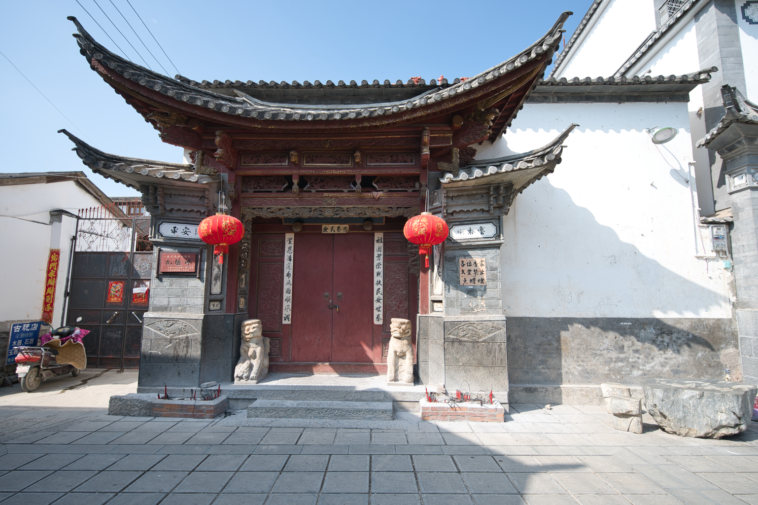 Picture: One of Xizhou's most active temples.