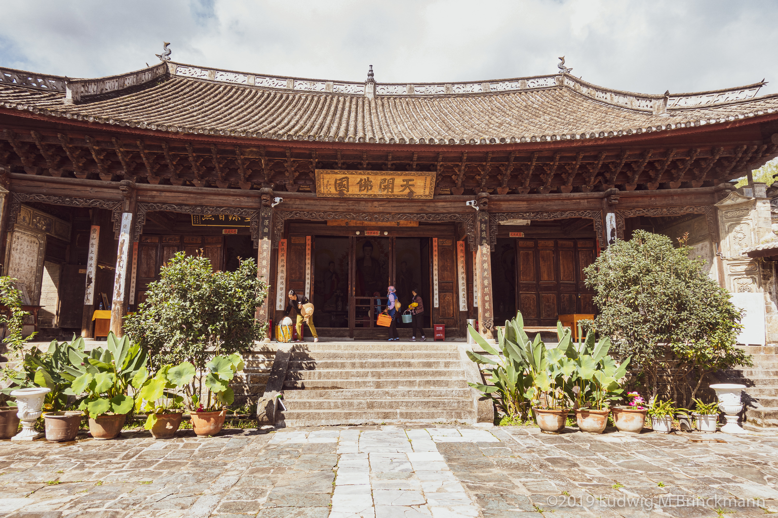 Picture: Buddhist temple that is part of the Qingdong temple complex.